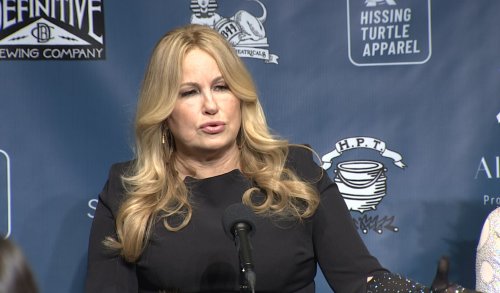 Bend And Snap Legally Blonde Star Jennifer Coolidge Sends Video