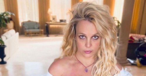 Britney Spears Strips Fully Naked For Intimate Bath As She Says I Like