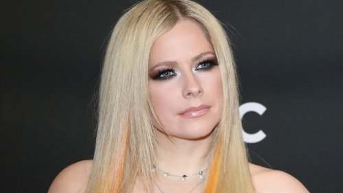 Avril Lavigne Puts On Very Cheeky Display In Daring Outfit That Divides