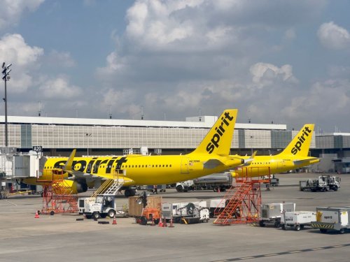 Tiktok User Films Spirit Airlines Employee Using Duct Tape On Aircraft