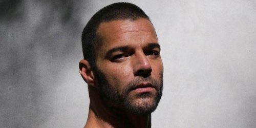 Ricky Martin S Naked Paint Splatter Video Has Us Wanting To Get Artsy