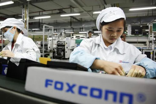 iPhone : la Chine lève le confinement chez Foxconn, Apple perdait trop d'argent