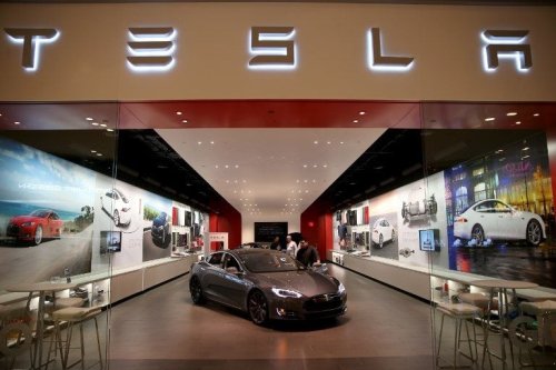 La Tesla pas chère à 25 000 euros pourrait arriver plus vite que prévu
