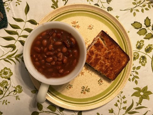 A Taste of Home – How Pinto Beans And Cornbread Became an Appalachian Tradition