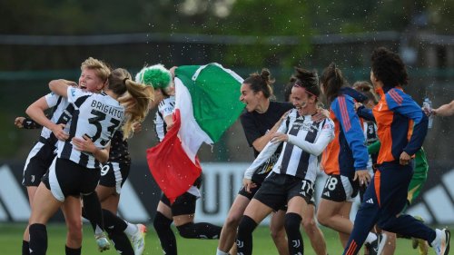 Kein Tanzverbot in Turin: Die 11FREUNDE–Legionärsschau