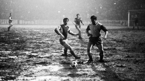 Zum Tag der Erde: Die miesesten Äcker der Fußball-Geschichte