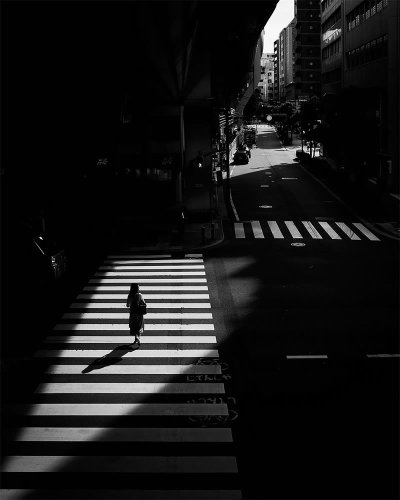 Japanese Photographer Taka Hiro Captures Captivating Street Photos In Black & White