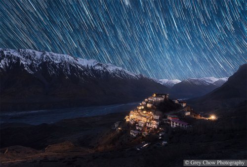 A Glimpse Of The Galaxy: Photographer Grey Chow Captures Captivating Starlit Skies