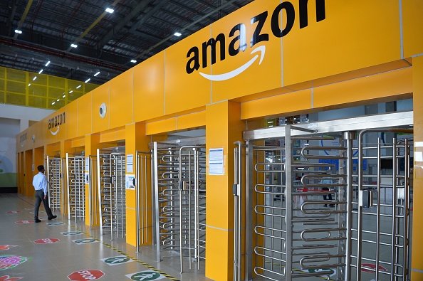 Amazon Employees in India 'Cry' at Work Following the Next Wave of Layoffs image banner