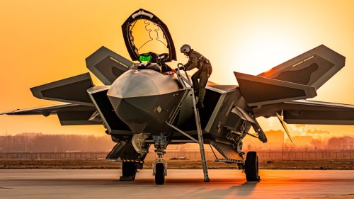 China’s J-20 ‘Mighty Dragon’ Stealth Fighter Simply Summed Up in Just 1 Word