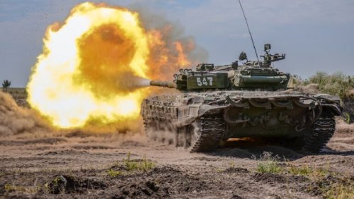 Steel Graveyard: Russia Has Lost Over 1,000 Tanks in Ukraine
