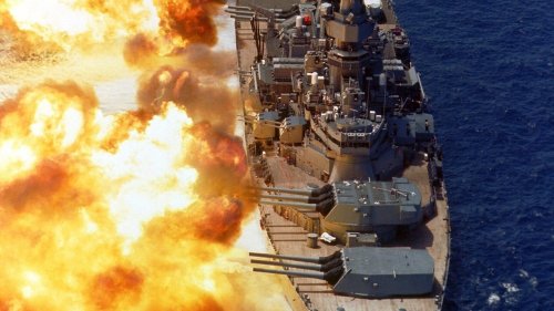 How a U.S. Navy Iowa-Class Battleship Smashed Into a Destroyer