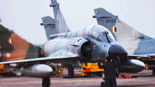 Meet the Mirage 2000: One Amazing Delta-Winged Fighter Jet
