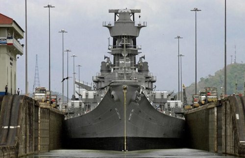 Iowa: The Ultimate US Navy Battleships (Pictures)