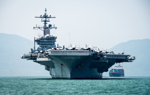 The Navy’s Plan for a Flying Aircraft Carrier Was Destined to Fail
