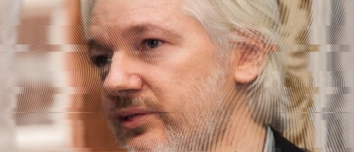 Hat Julian Assange ein geheimes Archiv in der Bitcoin-Blockchain hinterlassen?