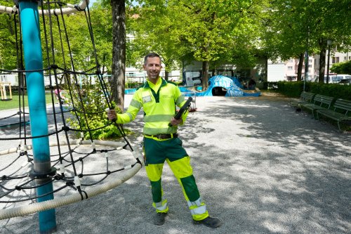 Spielplatzkontrolleur: Aron hat den besten Job der Stadt Zürich