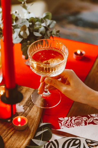 Das ist kein Prosecco: Sprudelnder Tee soll Schaumwein ersetzen