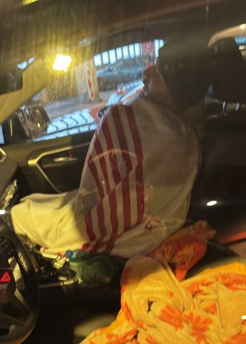 «Haben Hunger»: Cédric sitzt seit 12 Stunden im Tunnel fest