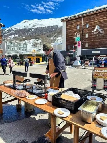 Soleil et raclette: retour à la normale en Haut-Valais