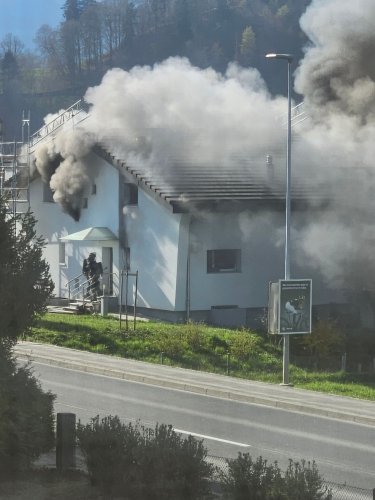 Polizei bricht Tabu – und nennt Tötung in Epagny FR Femizid
