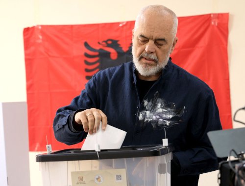 Large victoire pour le camp du Premier ministre Edi Rama