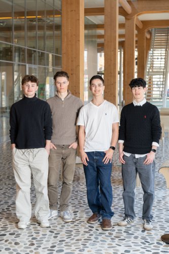 Vier Schüler entwickeln Kaugummi, der gegen Müdigkeit helfen soll