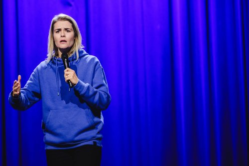 Hazel Brugger soll 10'000 Franken Stromrechnung bezahlen