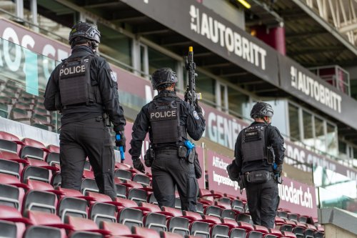 Coups de feu au stade pour un exercice de sécurité géant