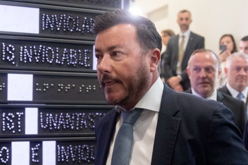 Wäre René Benko besser auf eine exotische Insel geflüchtet?