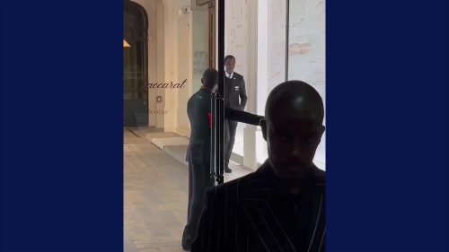 Ce geste de la star fait polémique sur les réseaux sociaux