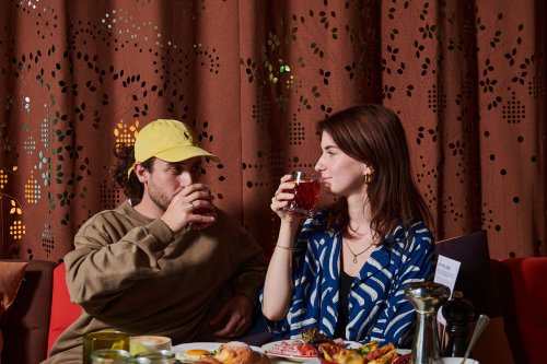 Restaurant serviert fünf Negroni pro Person zum Brunch