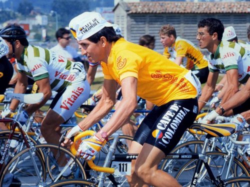Une icône du cyclisme colombien accusée d'avoir tué ses voisins