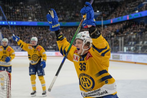 Playoff-Fight in Zug: Davos bodigt den EVZ in Krimi-Spiel