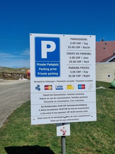 Pluie d'amendes sur un parking dont la gratuité est contestée