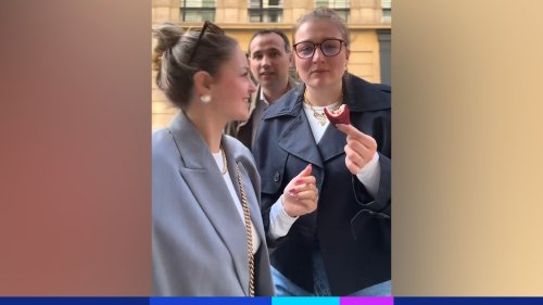 Elles dézinguent les madeleines du Ritz, sous l’œil du chef