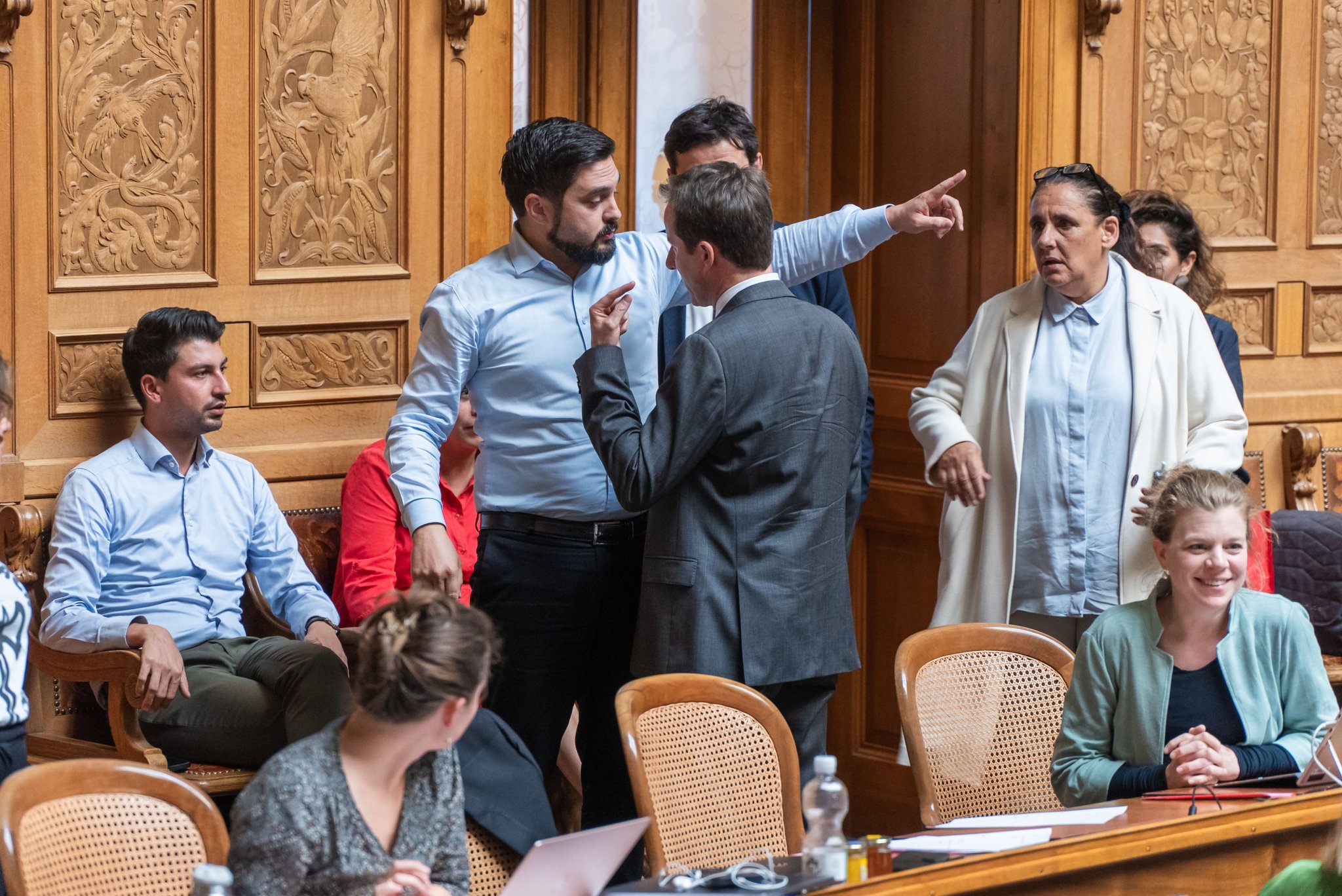 SVP-Initiative verzögert – Mega-Streit im Bundeshaus
