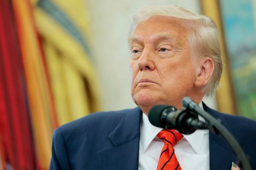 Trump invoque une loi du XVIIIe siècle: une juge lui donne raison