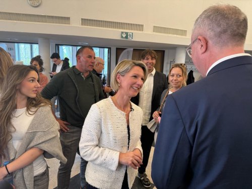 Ehefrau im Regierungsrat, Ehemann im Parlament: Ist das erlaubt?