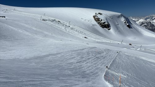 Zwei Skifahrer verletzen sich bei Zusammenstoss schwer