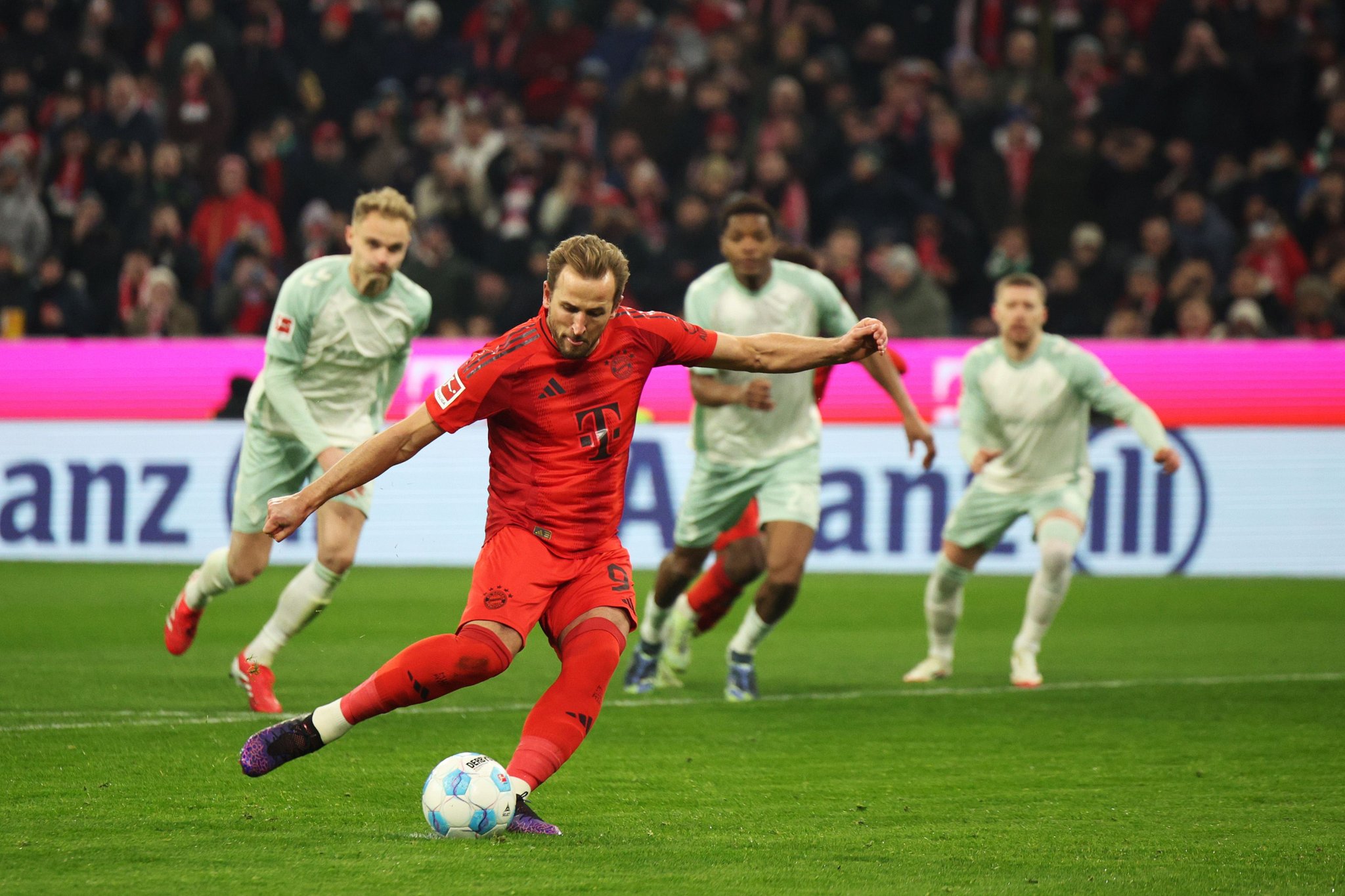 Kane und Sané treffen: Bayern mit Arbeitssieg gegen Bremen