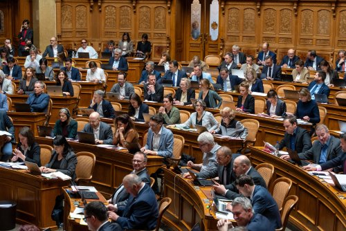 «Goldrichtig» oder «Hauruckübung»? Asyl-Stopp spaltet Bundesbern