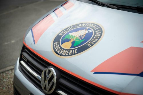 Un motard perd la vie en dépassant un camping-car