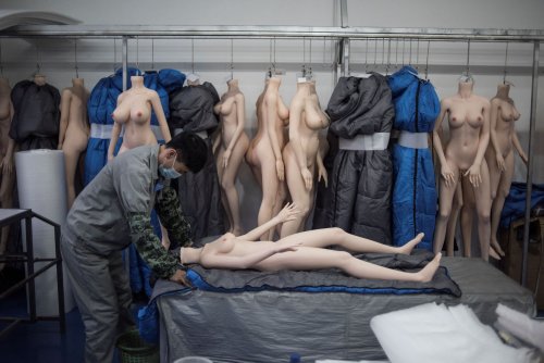 Immer mehr Schweizer kaufen sich eine Sexpuppe
