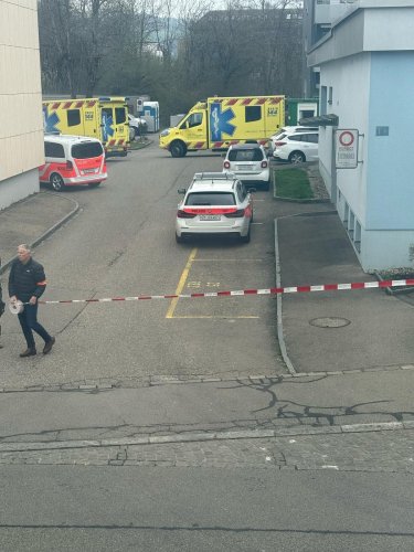 Grosser Polizeieinsatz in Wetzikon – Hintergründe noch unklar