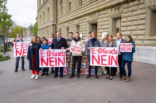 Nach Referendums-Zoff: Volk muss erneut über die E-ID abstimmen