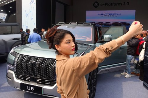 BYD meldet Rekordumsatz und stösst Tesla vom Thron