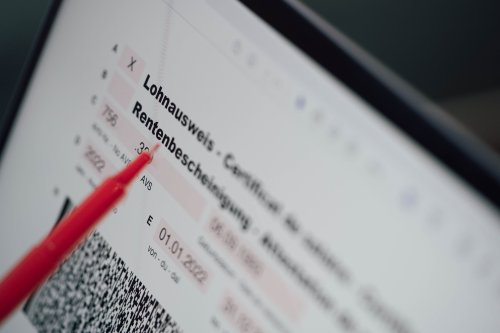 KI entscheidet über deine Steuern – weiterer Kanton zieht nach