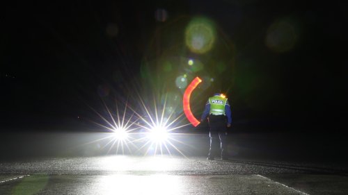 Minderjährige (17) Autodiebe nach Verfolgungsjagd gefasst
