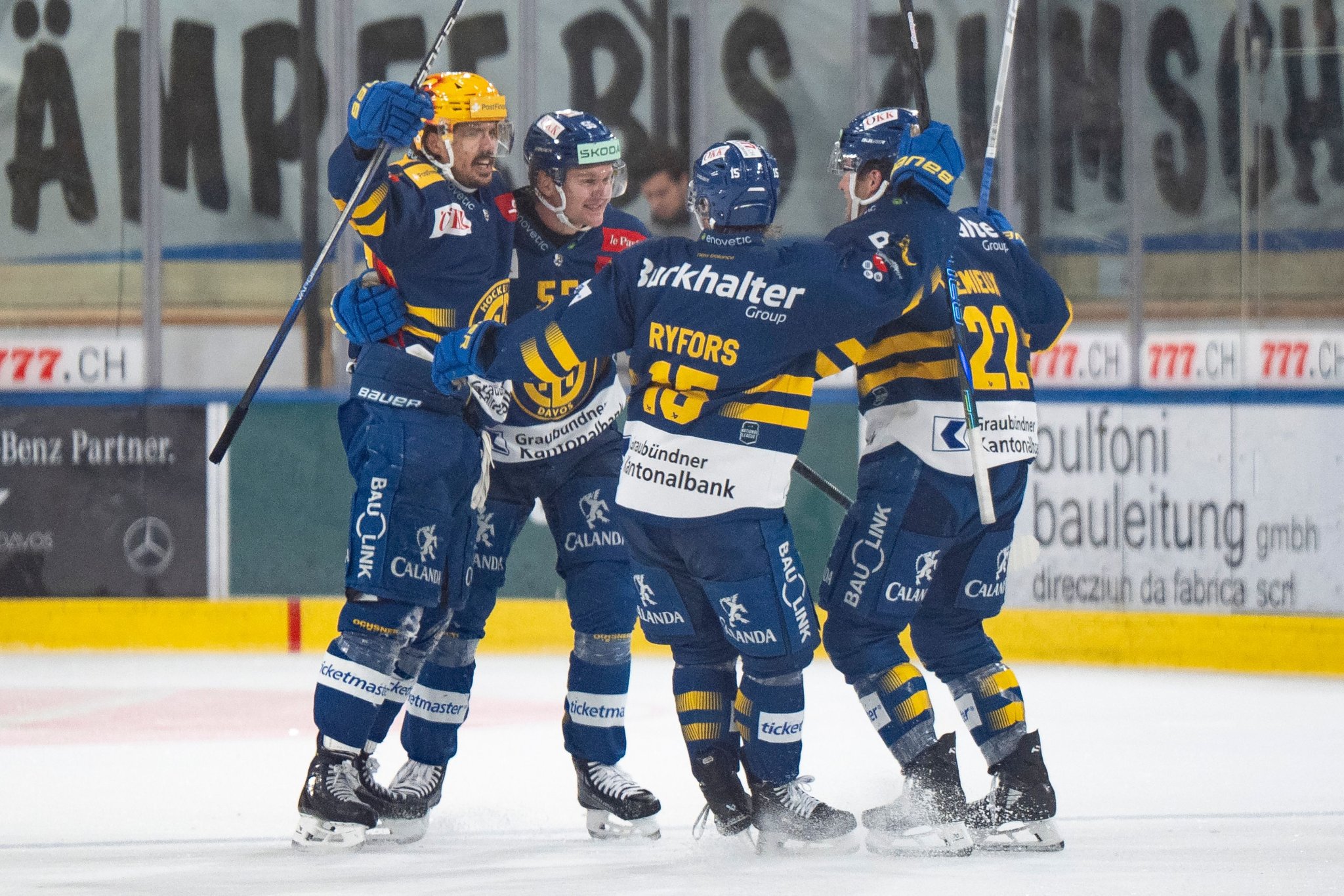 Klare Serie: Davos gewinnt Spiel 4 und schickt EVZ in die Ferien